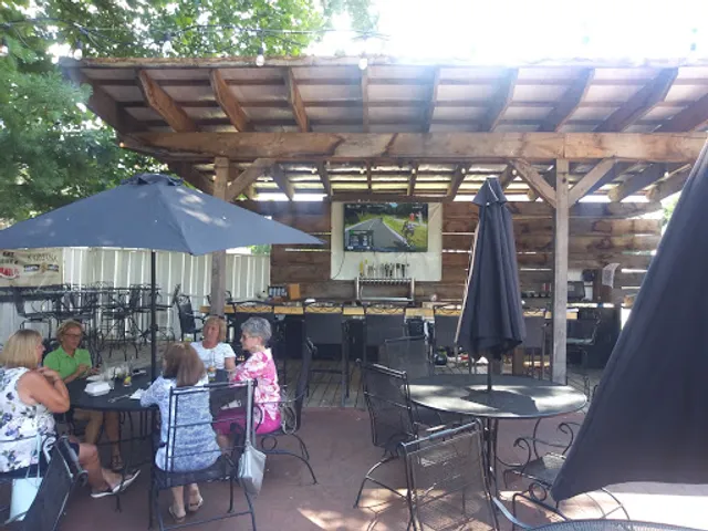 Black Knights Tavern & Grill