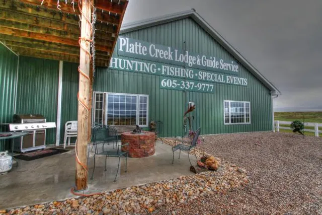 Platte Creek Lodge & Guide Service