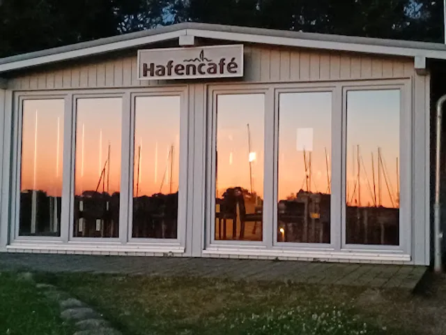 Hafencafé Marina Hülsen