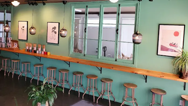 Ecluse No10 - Café Crèmerie