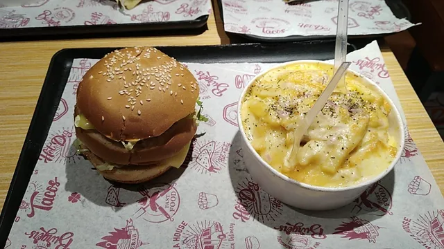 American Burger said hamdine