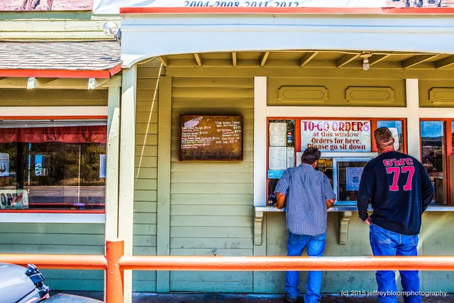 Charlie’s Restaurant