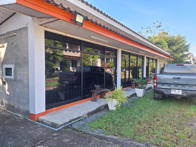 Brown Andaman Resort and Cafe