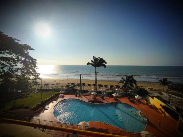 Edificio Torre Sol Tropical