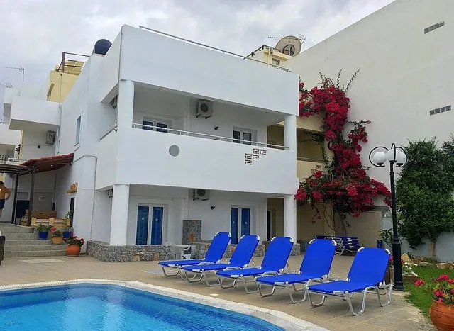 Semeli Apartments