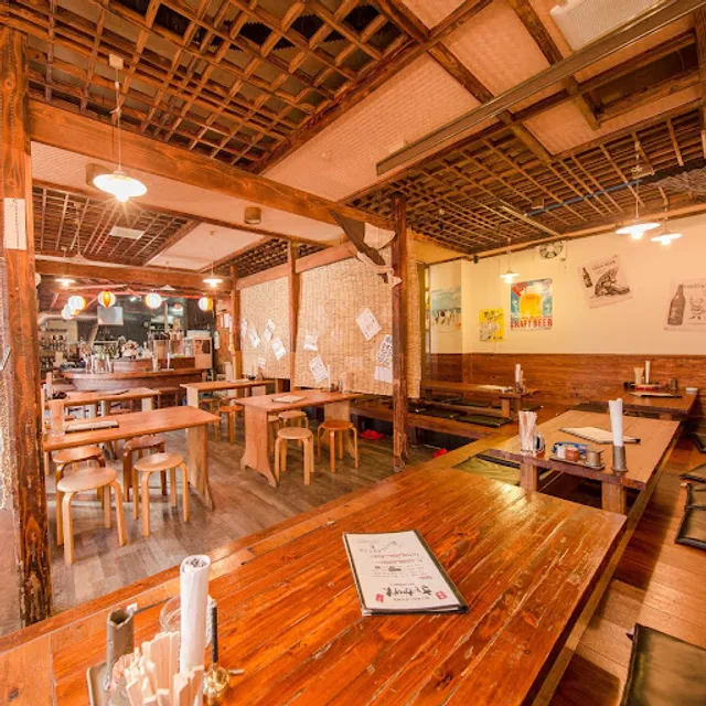 Island ingredients and charcoal-grilled yakitori Sajikagen