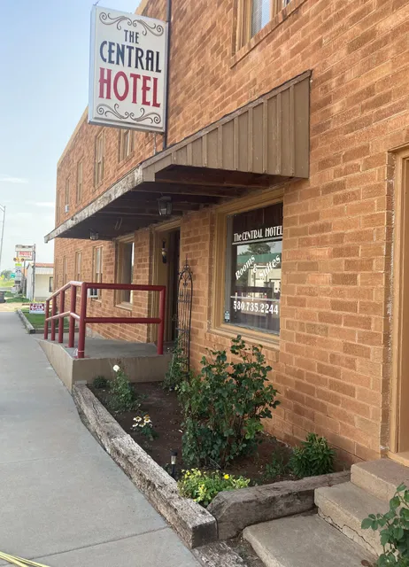 Central Hotel of 1910 & Central Liquor