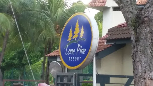 Lone Pine Resort