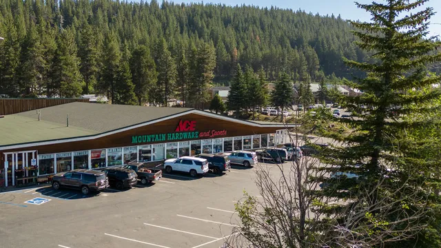 Mountain Hardware & Sports