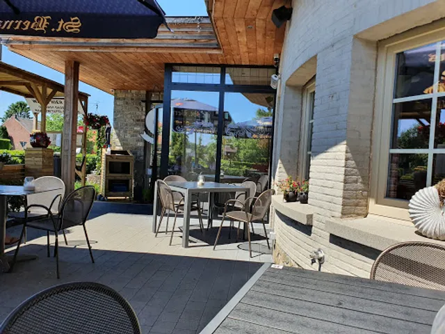 Bistro Amazone by Jarno