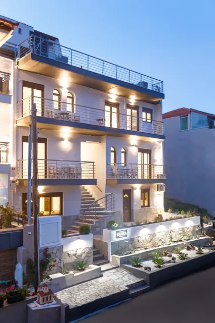 9 Ennea Luxury Rooms