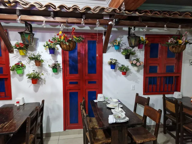 Los Alpinos RESTAURANTE-BAR