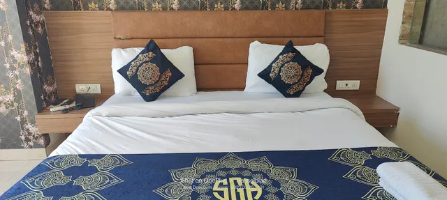 Hotel Ronit Royal - New Delhi Airport