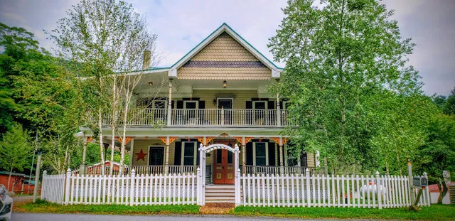 Featherbed and Breakfast