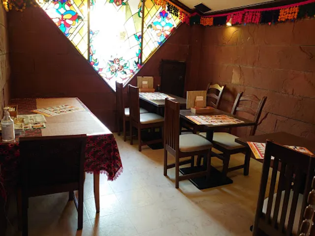 インド・ネパール料理 スリヤ