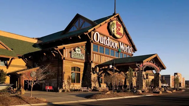 Bass Pro Shops