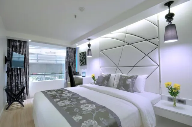 Sukhumvit Suites Hotel