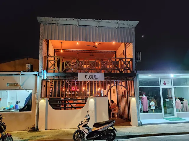 Clove Cafe' and Bitro