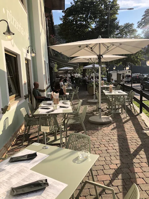 Ristorante Pizzeria Bar Al Lago