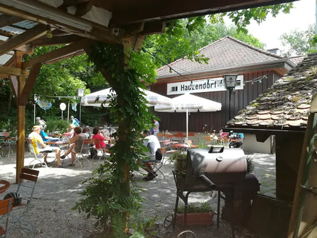 Radlbahnhof Hauzendorf