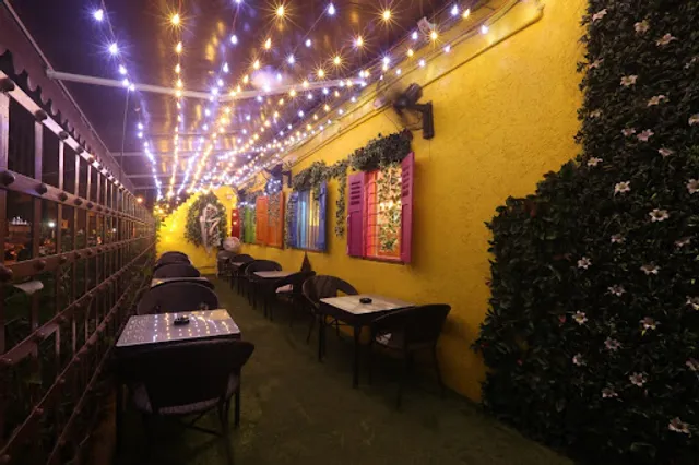 Lord ForkLore - Best Cafe in Airoli