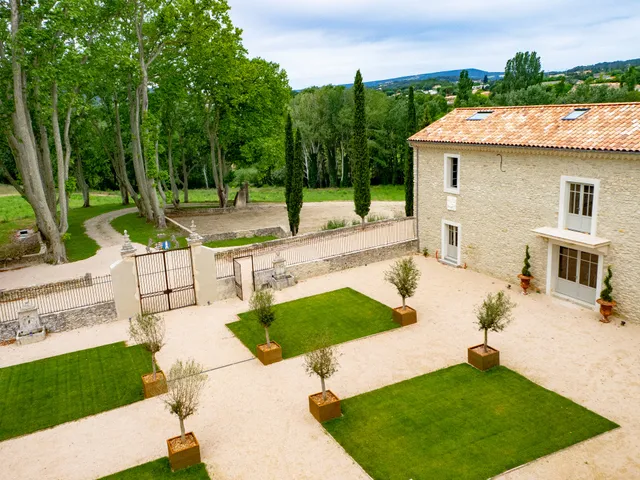 Château De Taulignan