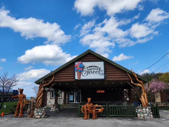 Woodland Creek Furniture