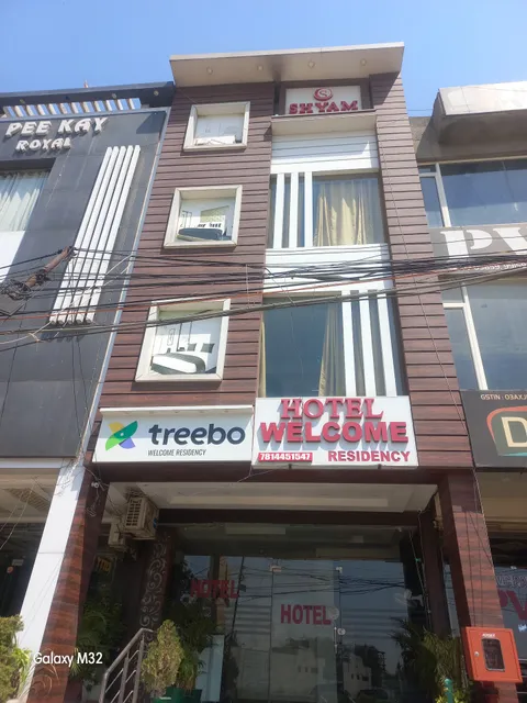 FabHotel Shyam - Hotel in Zirakpur Panchkula Kalka Highway, Zirakpur