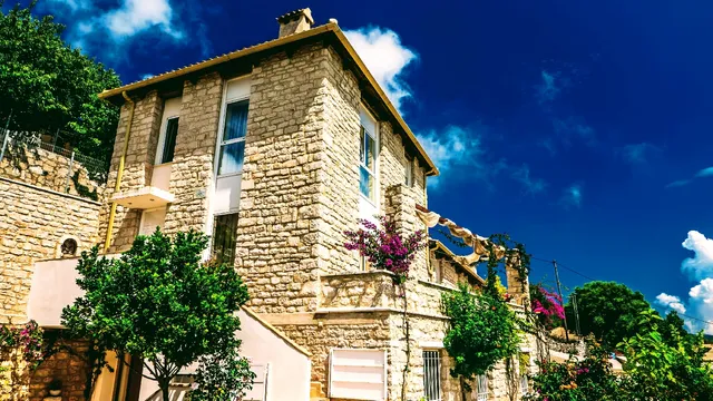 ARCHONTIKO VILLAGE VOLIMES