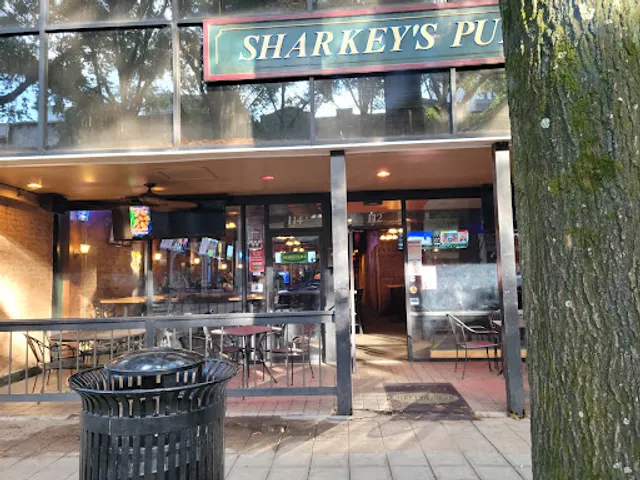 Sharkey's Pub