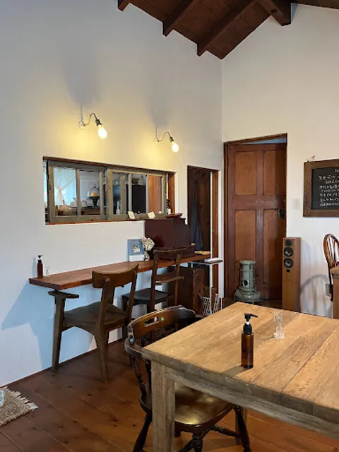 お昼とおやつ 黒柴商店