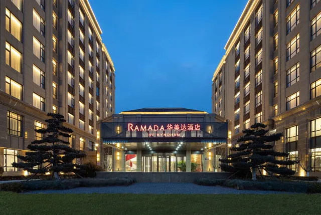 Ramada By Wyndham Qingdao Jiaodong International Airport