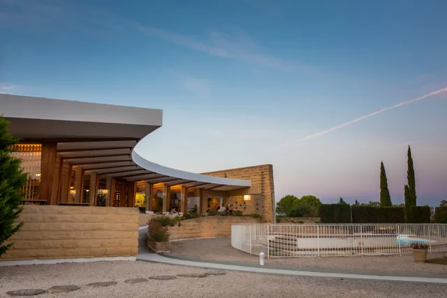 HOTEL LES CABANETTES