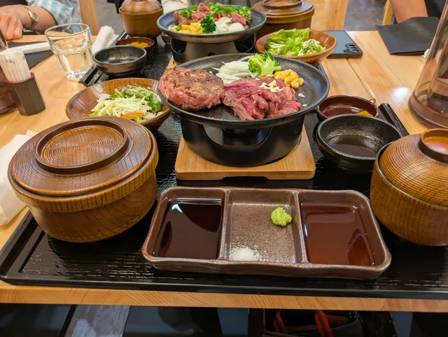 とろけるハンバーグ福よし鳥取店