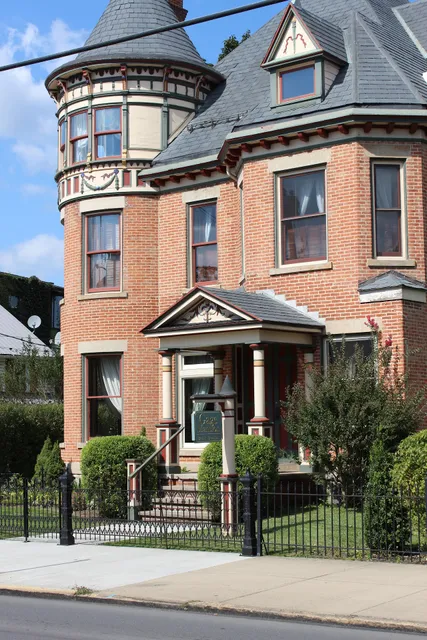 Gage Mansion Bed & Breakfast