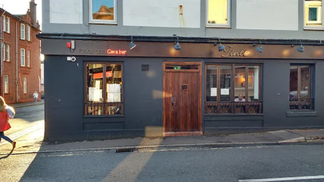 Tinto Tapas Bar