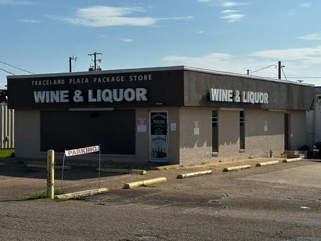 Traceland Plaza Package Store