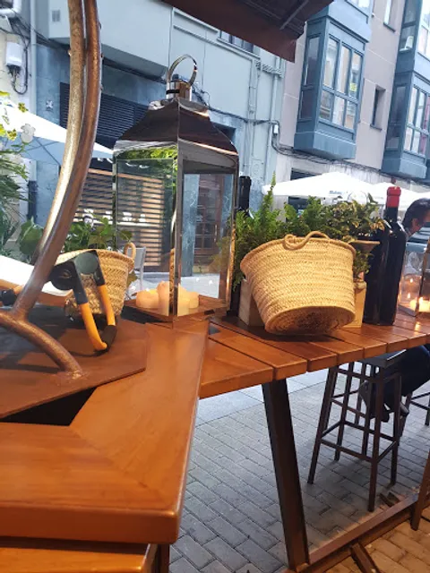 UME Restaurante Asturias