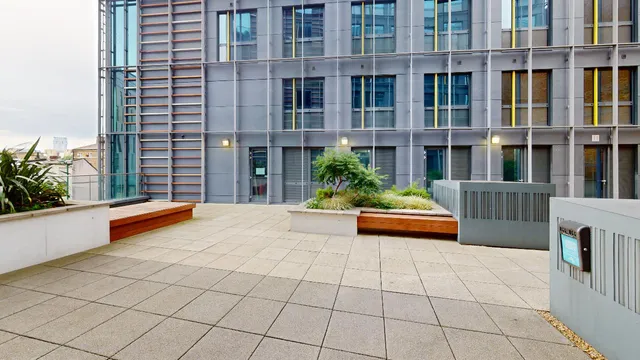 Paris Gardens - iQ Student Accommodation London