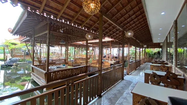Pondok Desa Traditional Restoran Batu