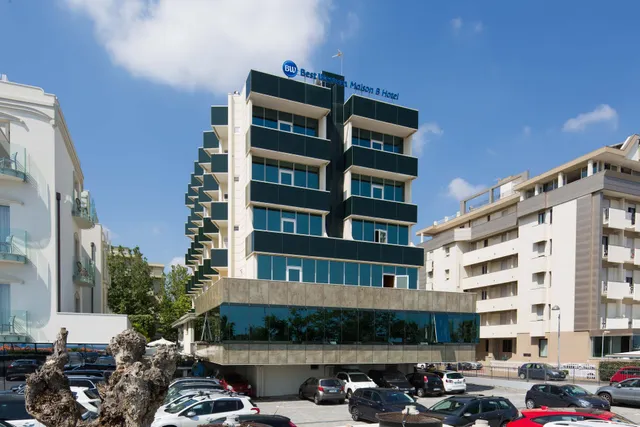 Best Western Maison B Hotel