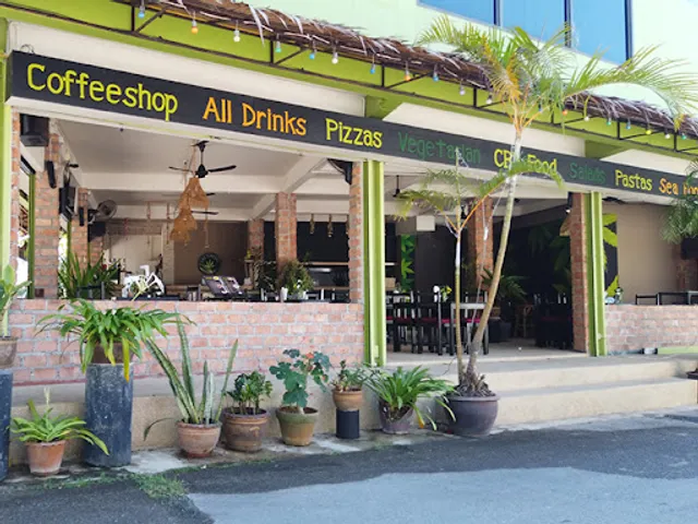 Cloud 9 Flavors - Thai Food & Pizzas - Family Restaurant