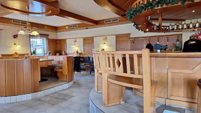 STARS Restaurant Pizzeria Cafe