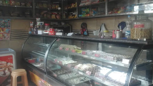 Shri Hari Om Sweets & Bakers