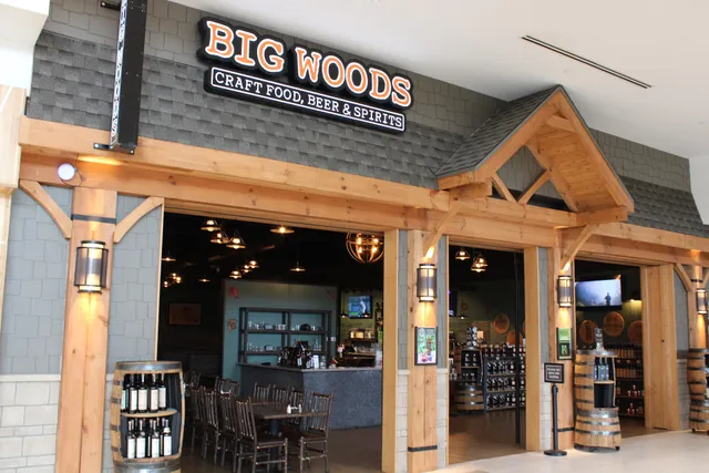 Big Woods - Fashion Mall