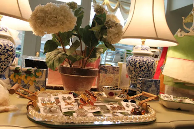 T's Upholstery Studio