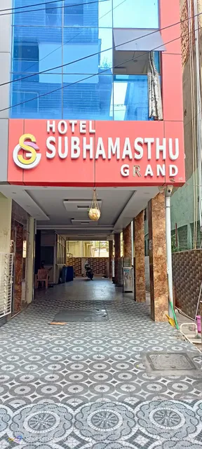 Collection O Sri Subhamastu Grand