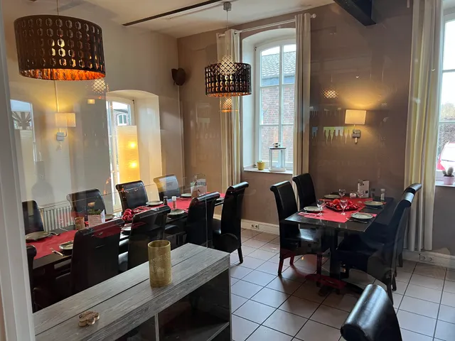 DINE DIVINE Restaurant für deutsche & asiatische Küche