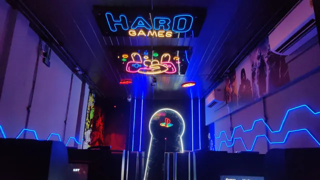 Gen Z Playstation Gaming & Cafe