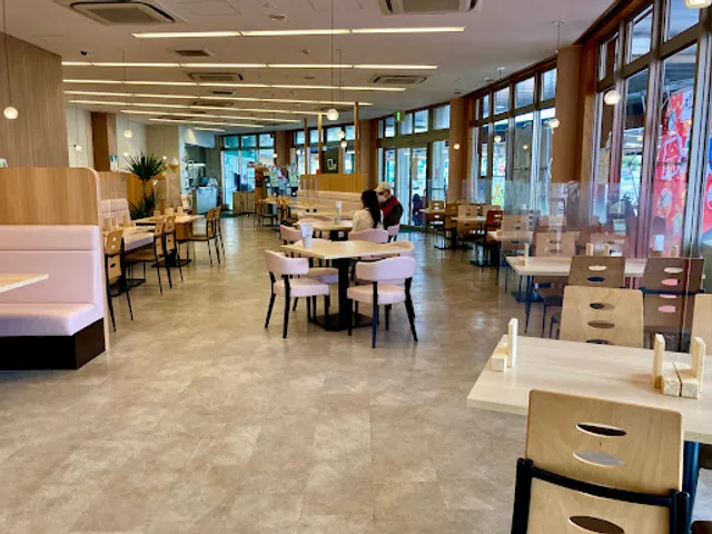 旬菜レストランつむぎ（道の駅 いずみ山愛の里）